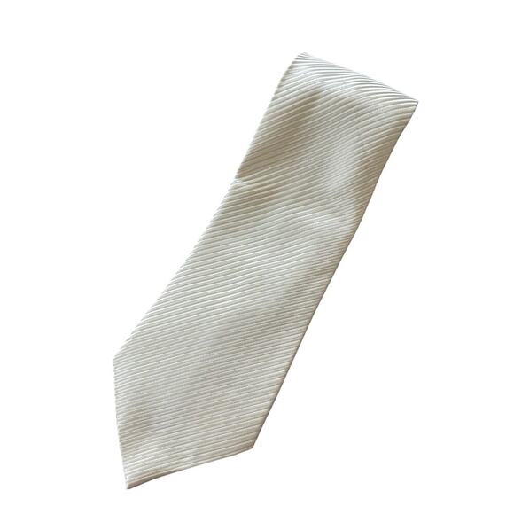 Men’s David Donahue England Light Yellow Striped Tie 100% Silk - Picture 1 of 4